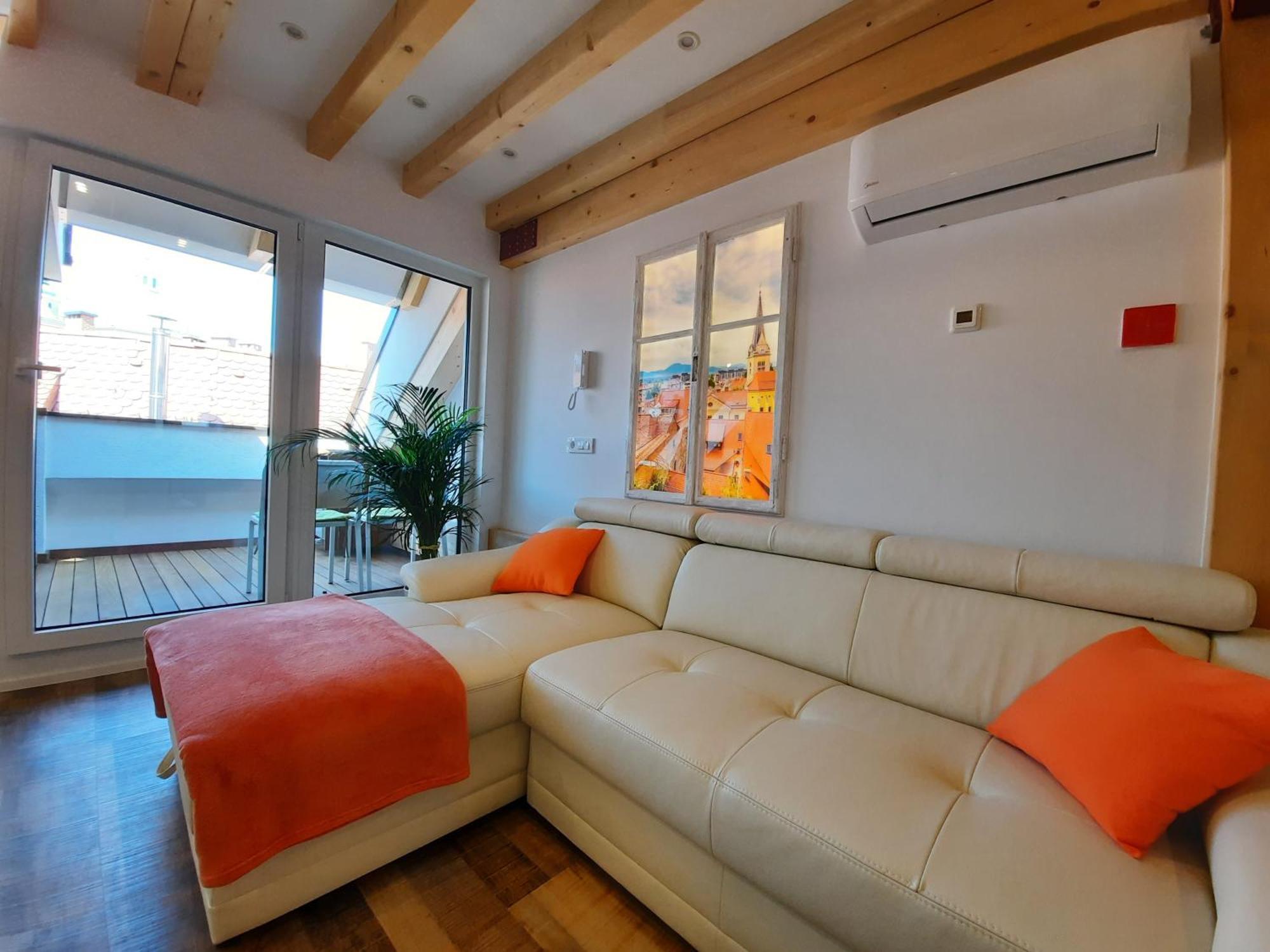 Under The Castle Apartments Λιουμπλιάνα Εξωτερικό φωτογραφία