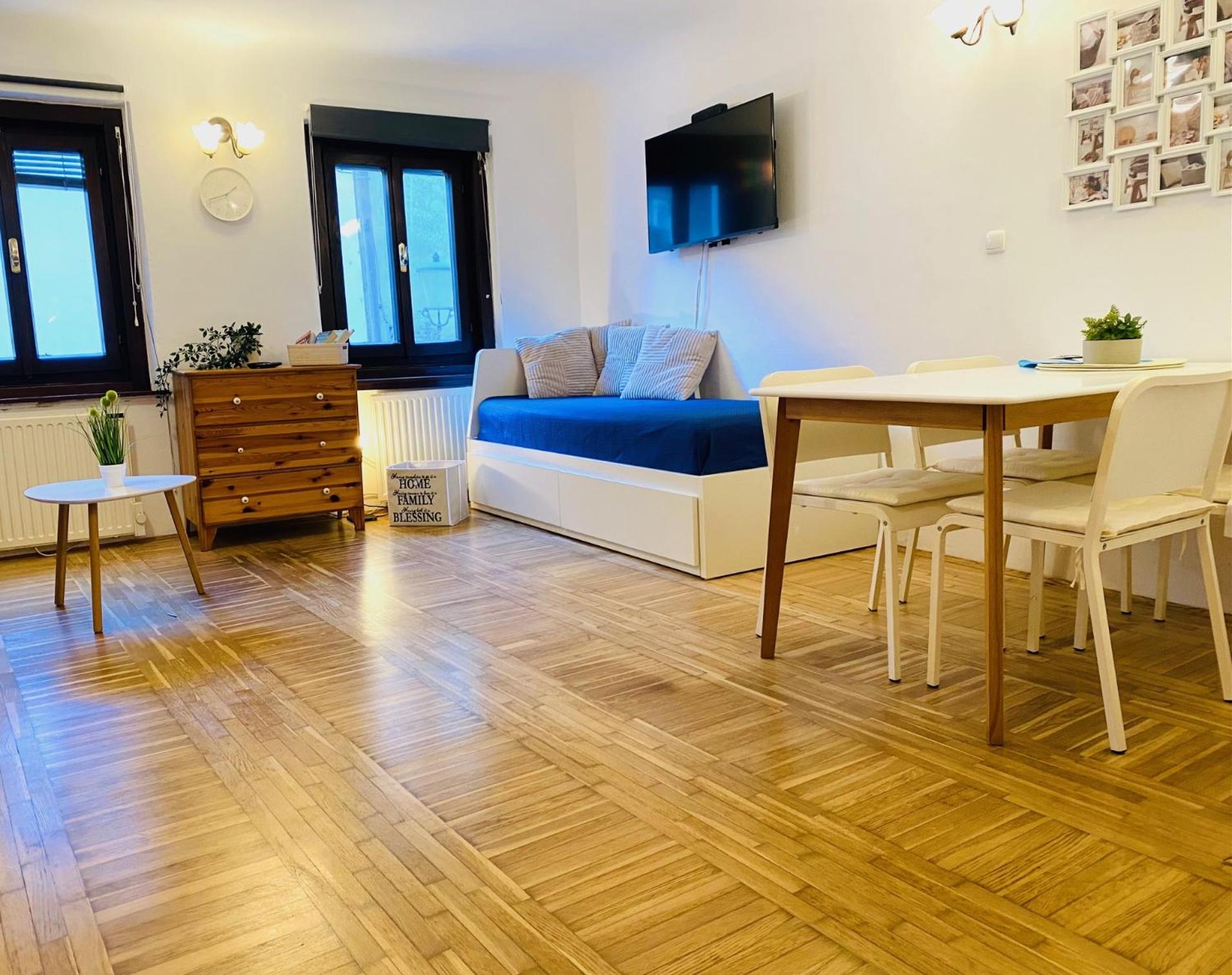 Under The Castle Apartments Λιουμπλιάνα Εξωτερικό φωτογραφία